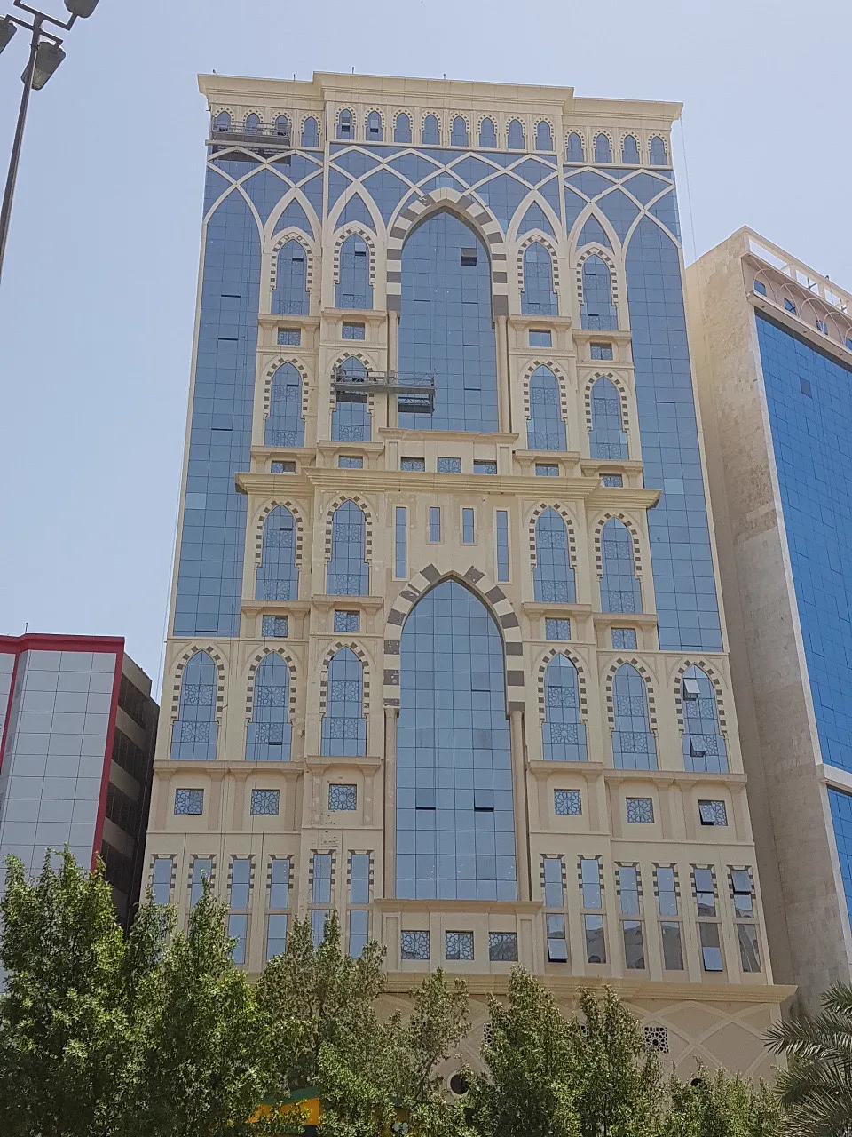 واجهات زجاجيه ستراكشر فندق